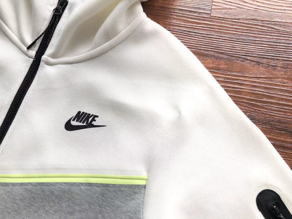 NIKE TECH FLEECE HOODIE x GREY VOLT