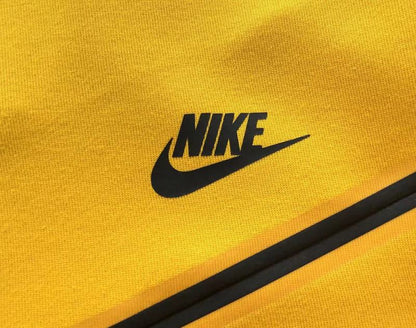 NIKE TECH FLEECE HOODIE x YELLOW