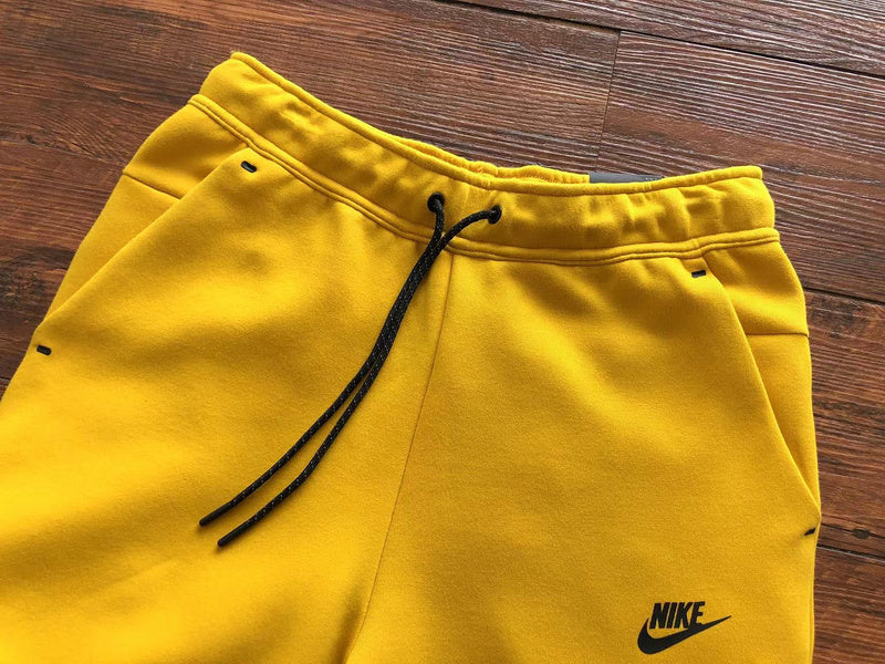 NIKE TECH FLEECE PANTS x YELLOW