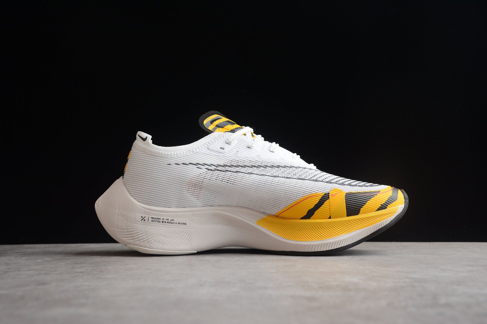 ZoomX Vaporfly NEXT% 2 Black，White and Yellow