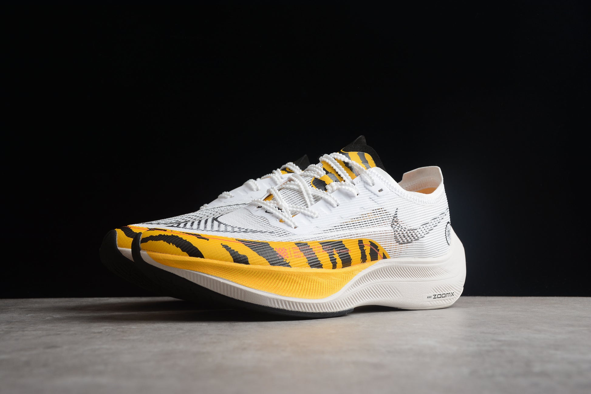 ZoomX Vaporfly NEXT% 2 Black，White and Yellow