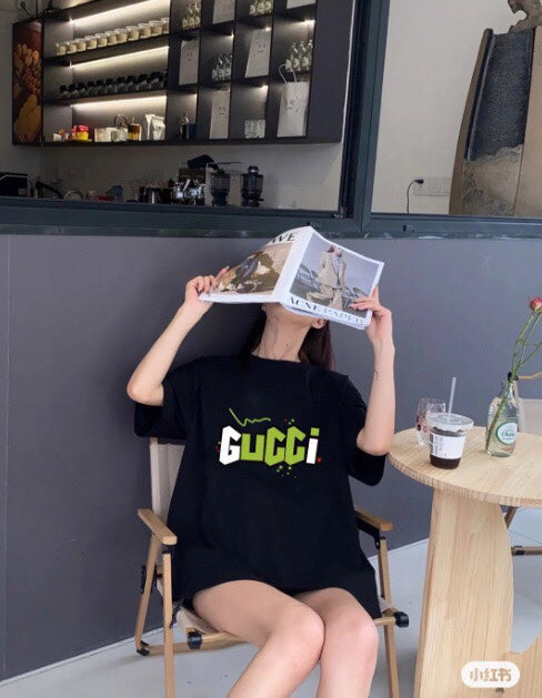 Gucci Lightning Bolt Logo T-Shirt in Black