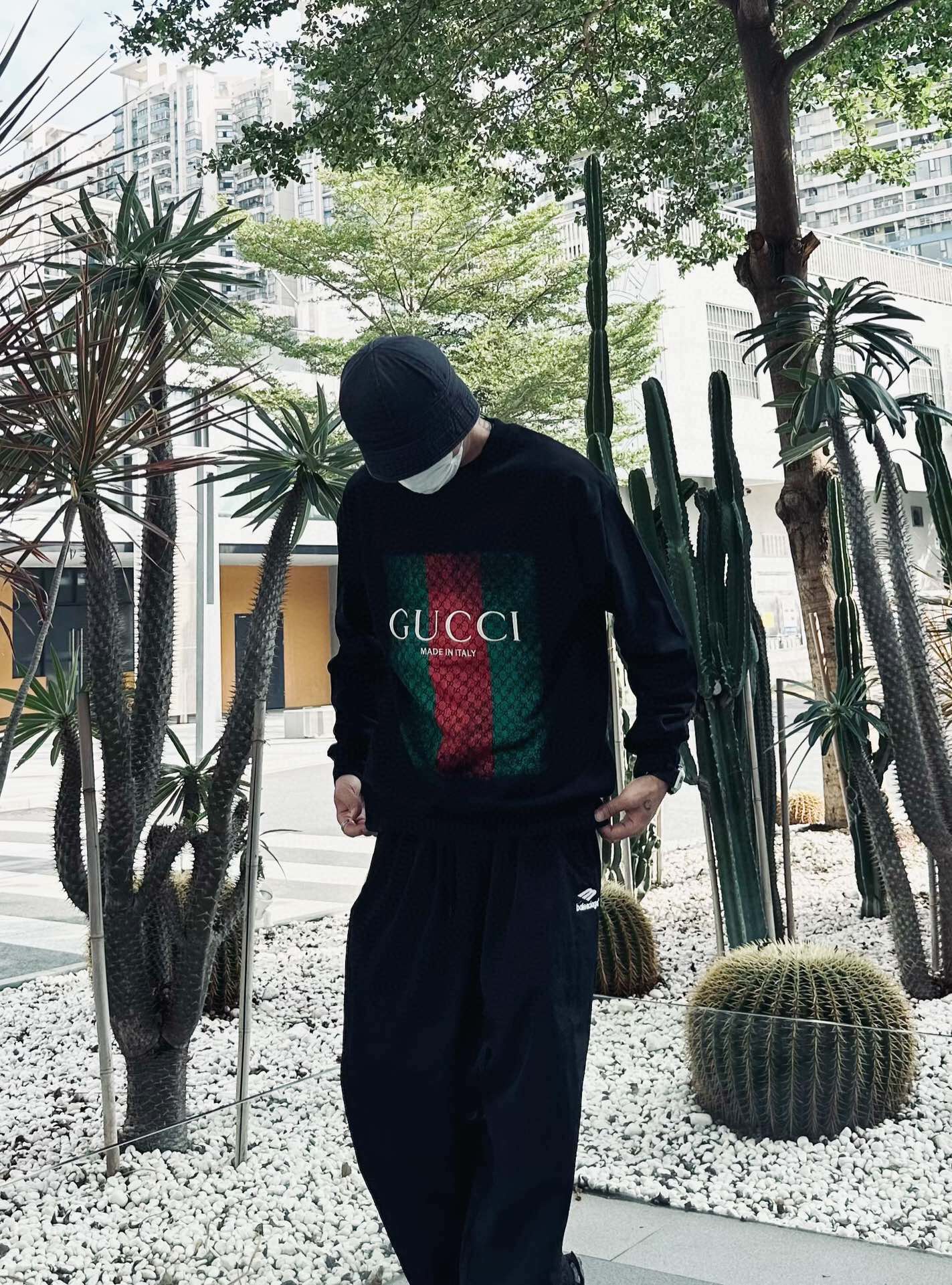 Gucci Sweatshirt