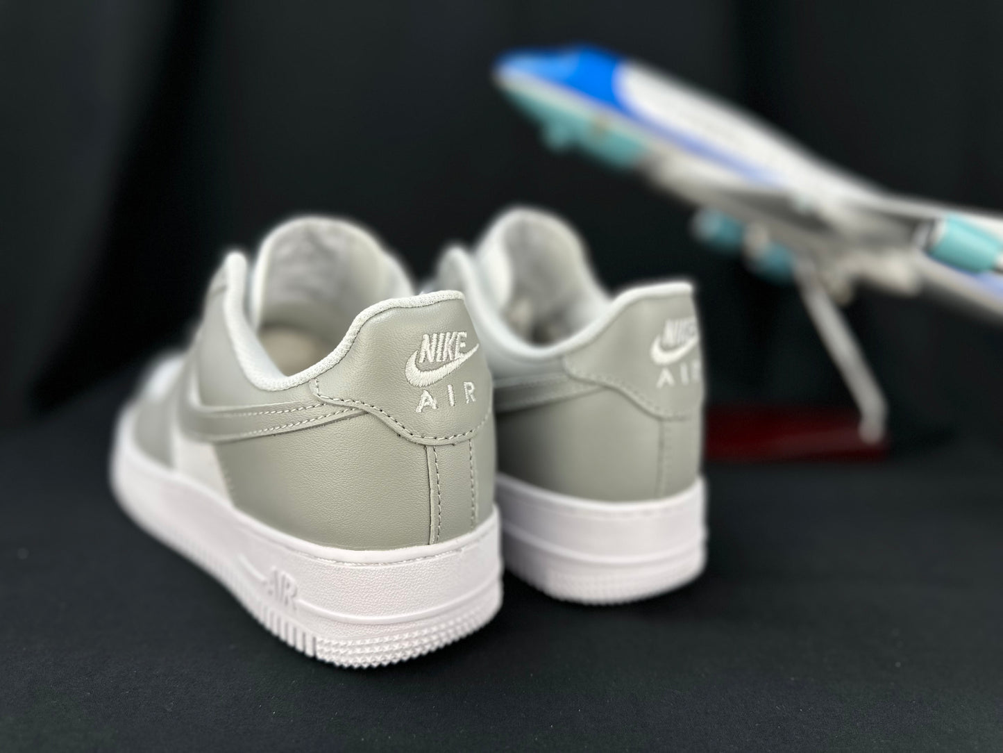 NIKE AIR FORCE 1 "White/Grey"