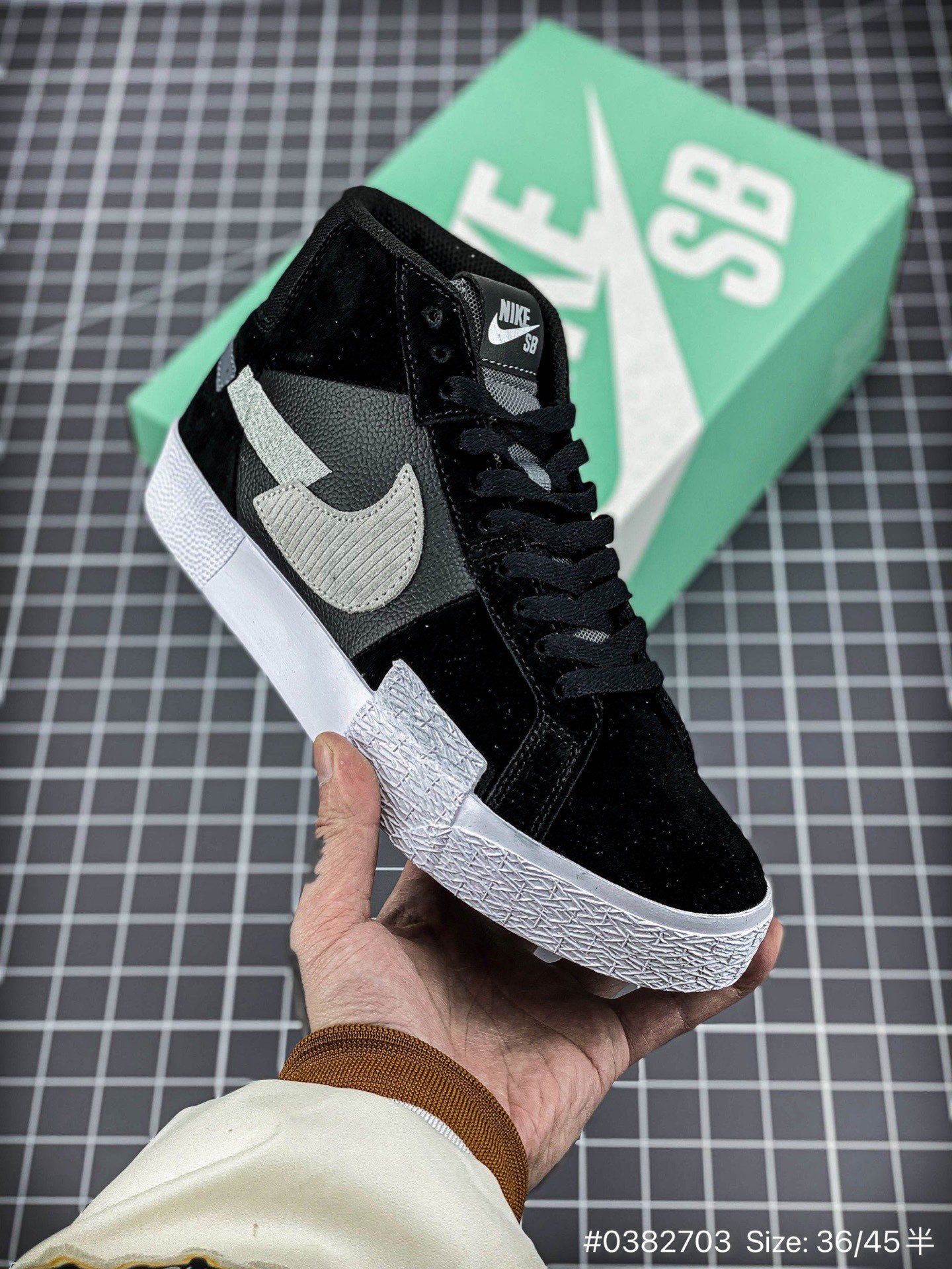 Nike Blazer Mid