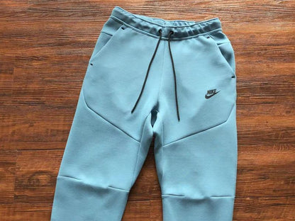 NIKE TECH FLEECE PANTS x BABY BLUE