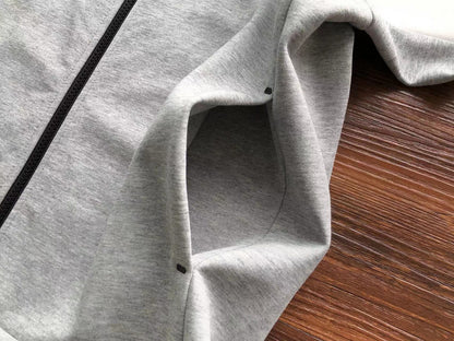 NIKE TECH FLEECE HOODIE x GREY VOLT