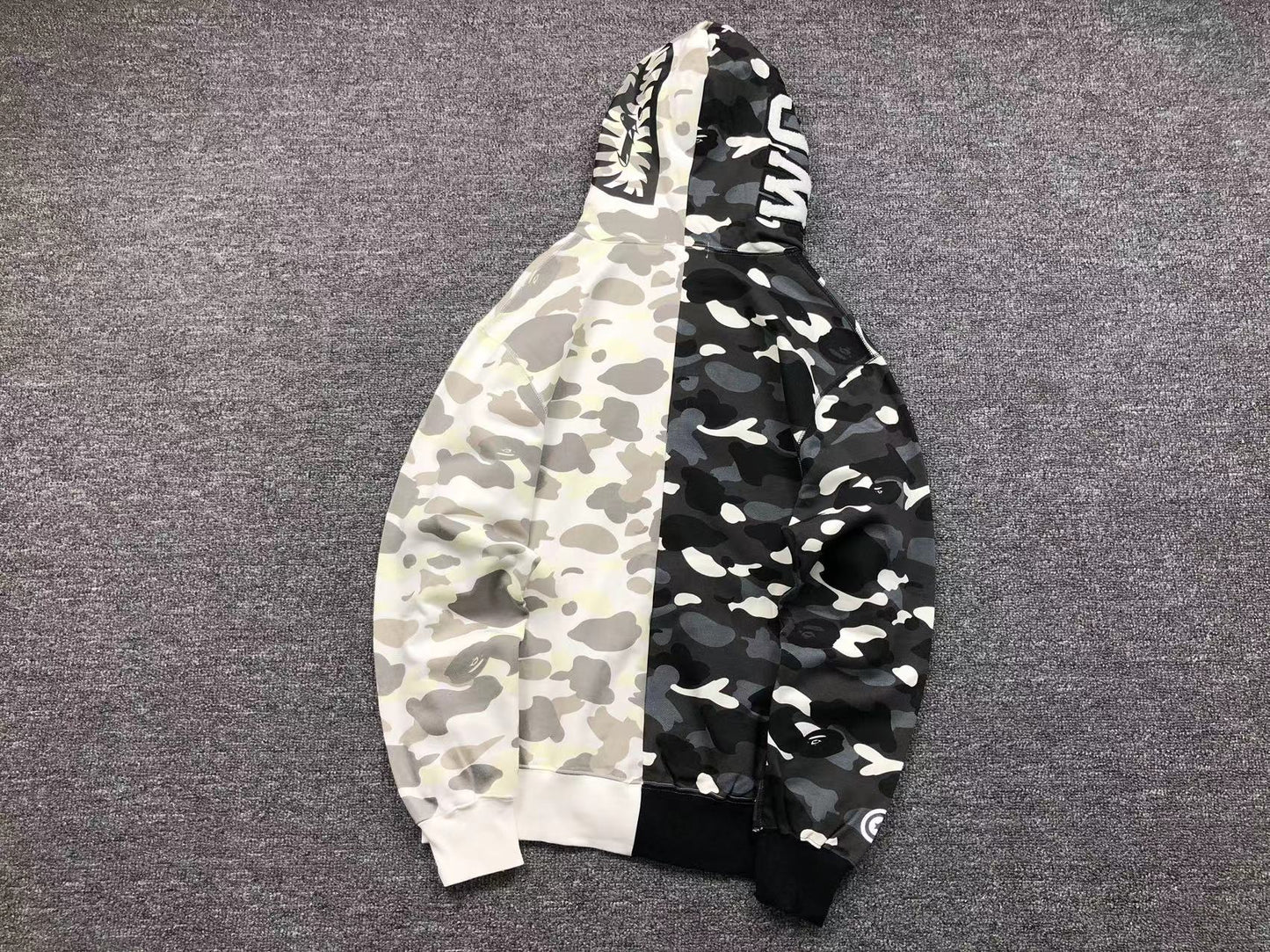 BAPE CITY CAMO HALF SHARK FULL ZIP HOODIE WHITE/BLACK