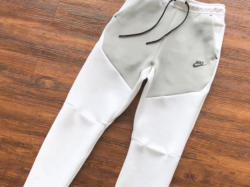 NIKE TECH FLEECE PANTS x WHITE/GREY