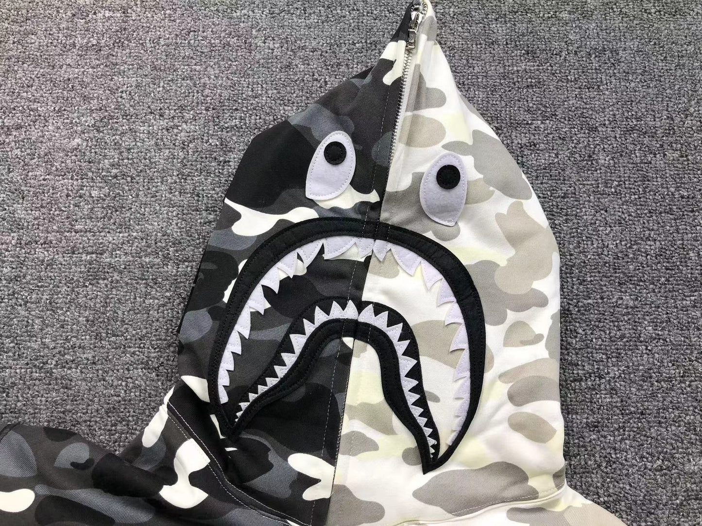 BAPE CITY CAMO HALF SHARK FULL ZIP HOODIE WHITE/BLACK