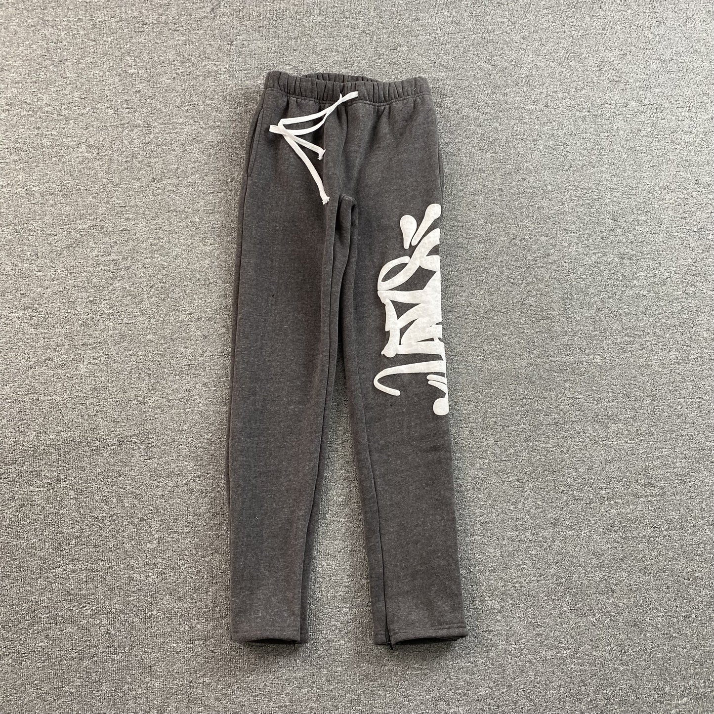 SYNA WORLD SWEATPANTS GREY