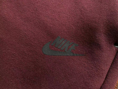 NIKE TECH FLEECE PANTS x BERRY/POMEGRANATE