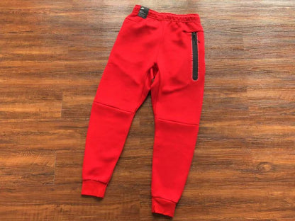 NIKE TECH FLEECE PANTS x UNIVERSITY RED