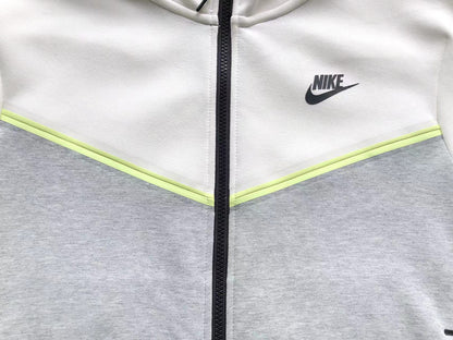 NIKE TECH FLEECE HOODIE x GREY VOLT