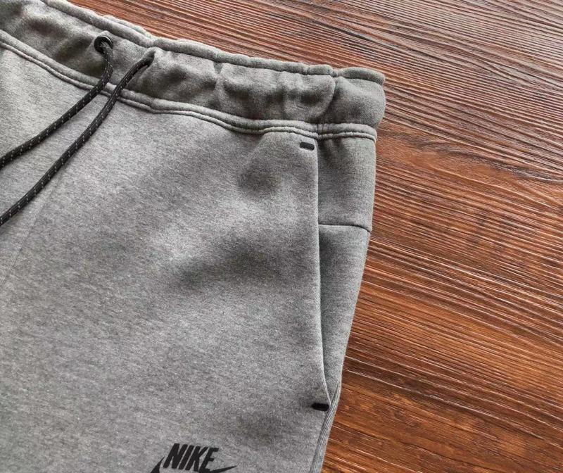 NIKE TECH FLEECE PANTS x WOLF GREY