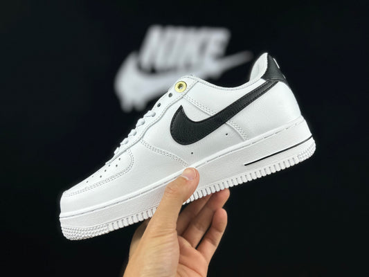 NIKE AIR FORCE 1 "White/Black"