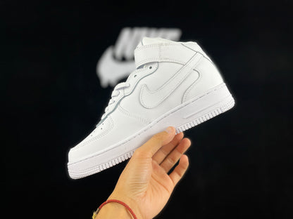 NIKE AIR FORCE 1 Mid "Triple White"