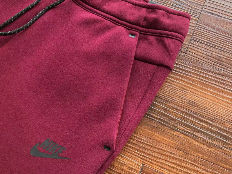 NIKE TECH FLEECE PANTS x BURGUNDY