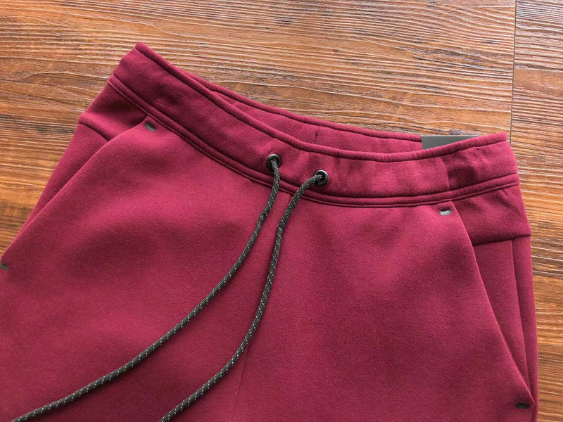 NIKE TECH FLEECE PANTS x BURGUNDY