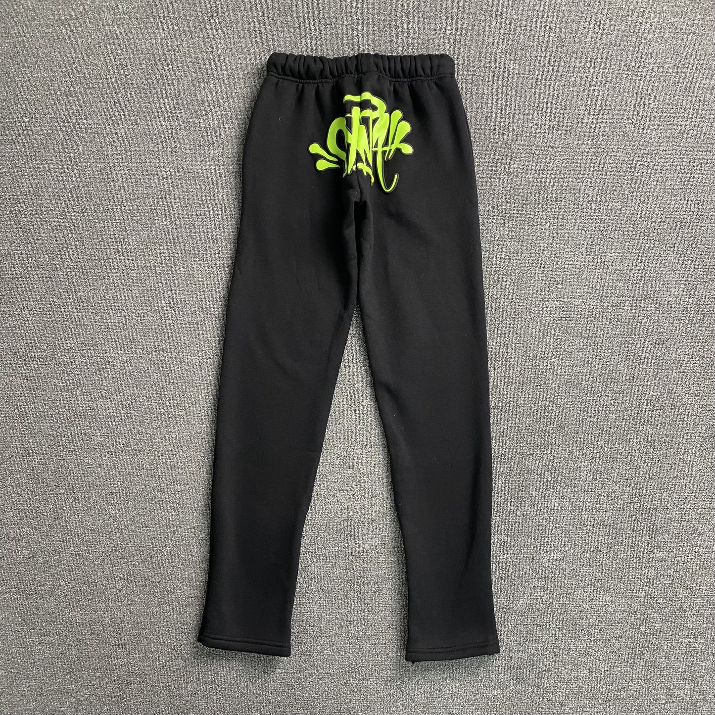 SYNA WORLD SYNA LOGO SWEATPANTS BLACK