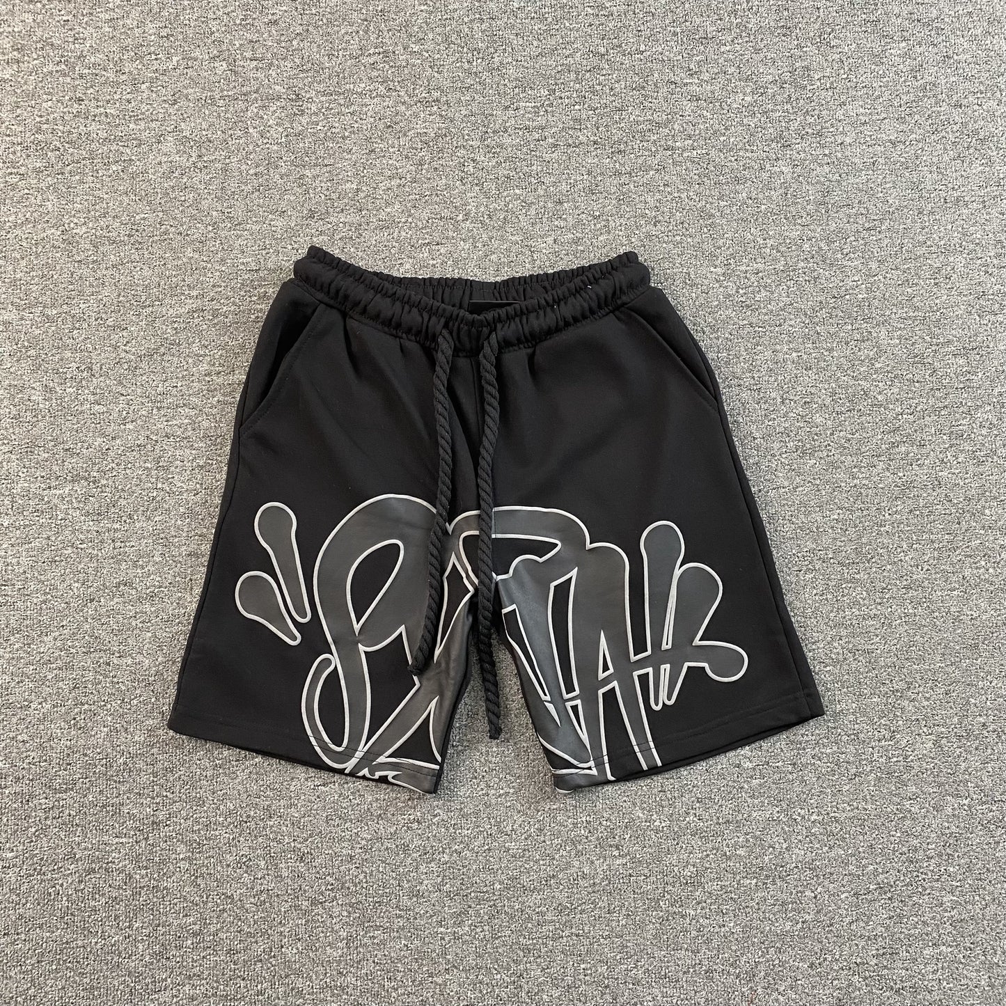 SYNA WORLD SHORTS BLACK