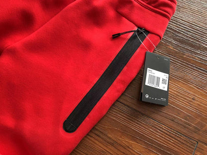 NIKE TECH FLEECE PANTS x UNIVERSITY RED