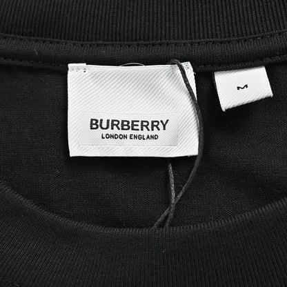 Burberry T-Shirt - Embroidered Knight Logo