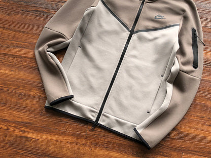 NIKE TECH FLEECE HOODIE x OLIVE GREY/ENIGMA STONE