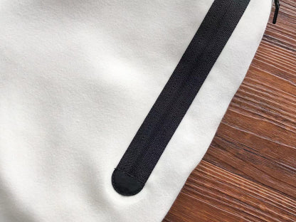 NIKE TECH FLEECE PANTS x WHITE