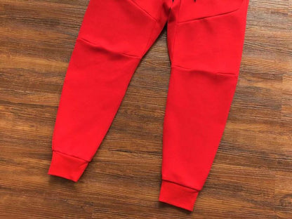 NIKE TECH FLEECE PANTS x UNIVERSITY RED