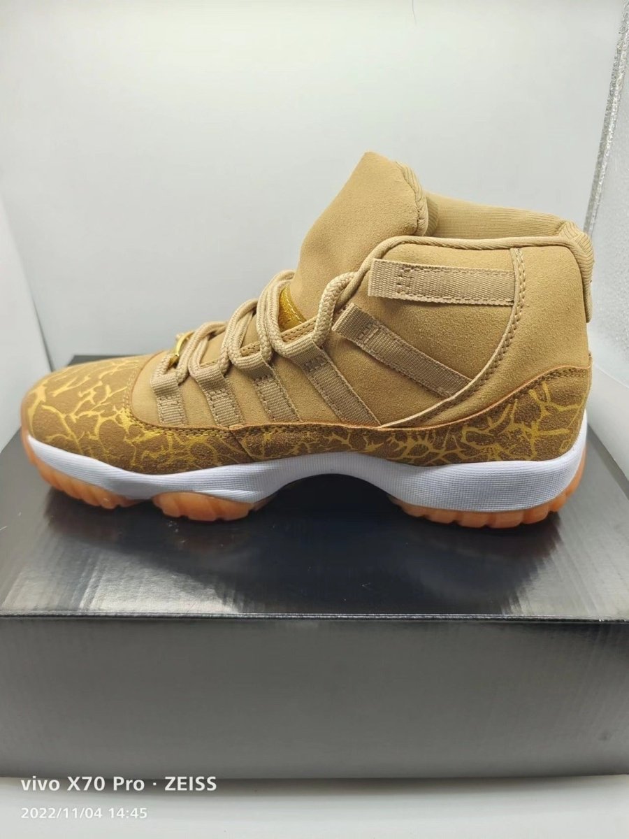 AIR JORDAN 11 "Gold Olive" - Prime Reps