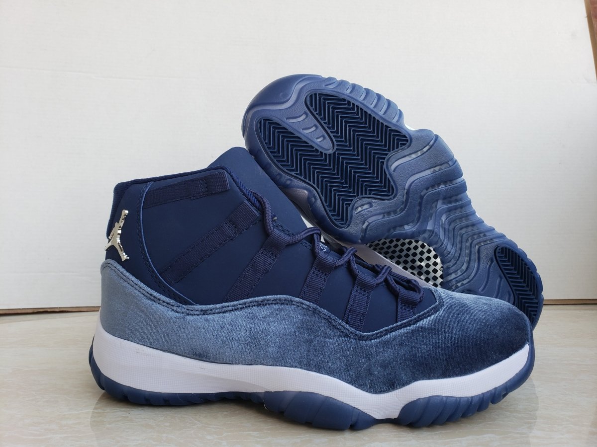 AIR JORDAN 11 "Navy Velvet" - Prime Reps