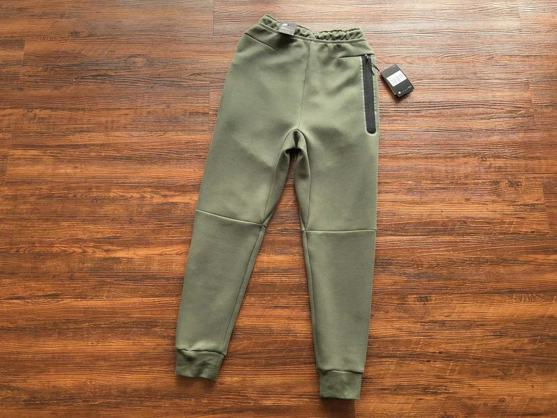 NIKE TECH FLEECE PANTS x ARMY GREEN