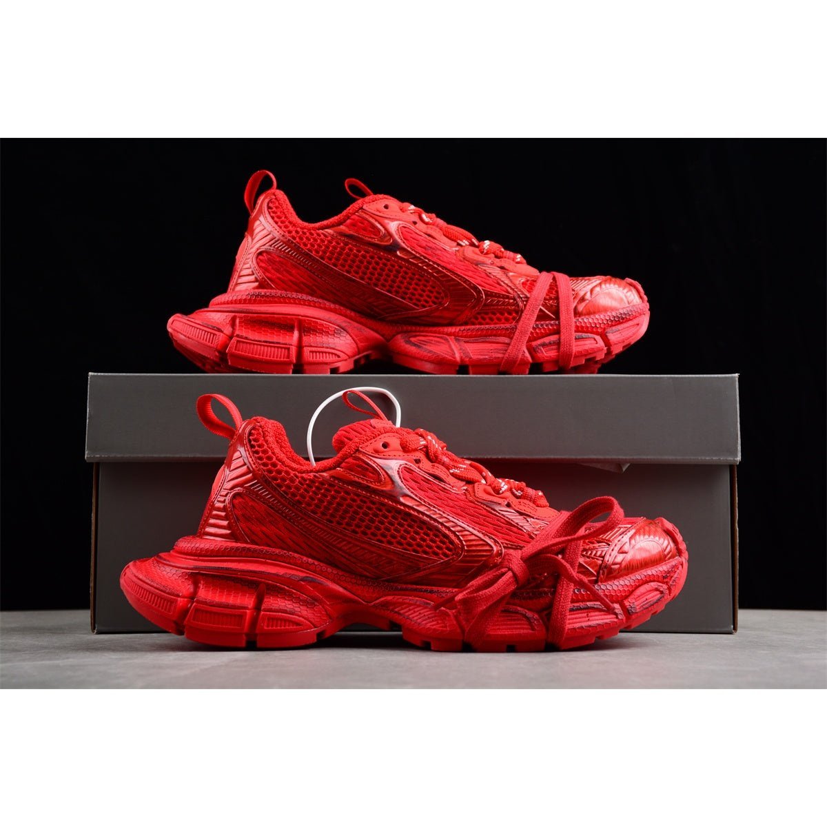 BALENCIAGA 3XL x RED - Prime Reps