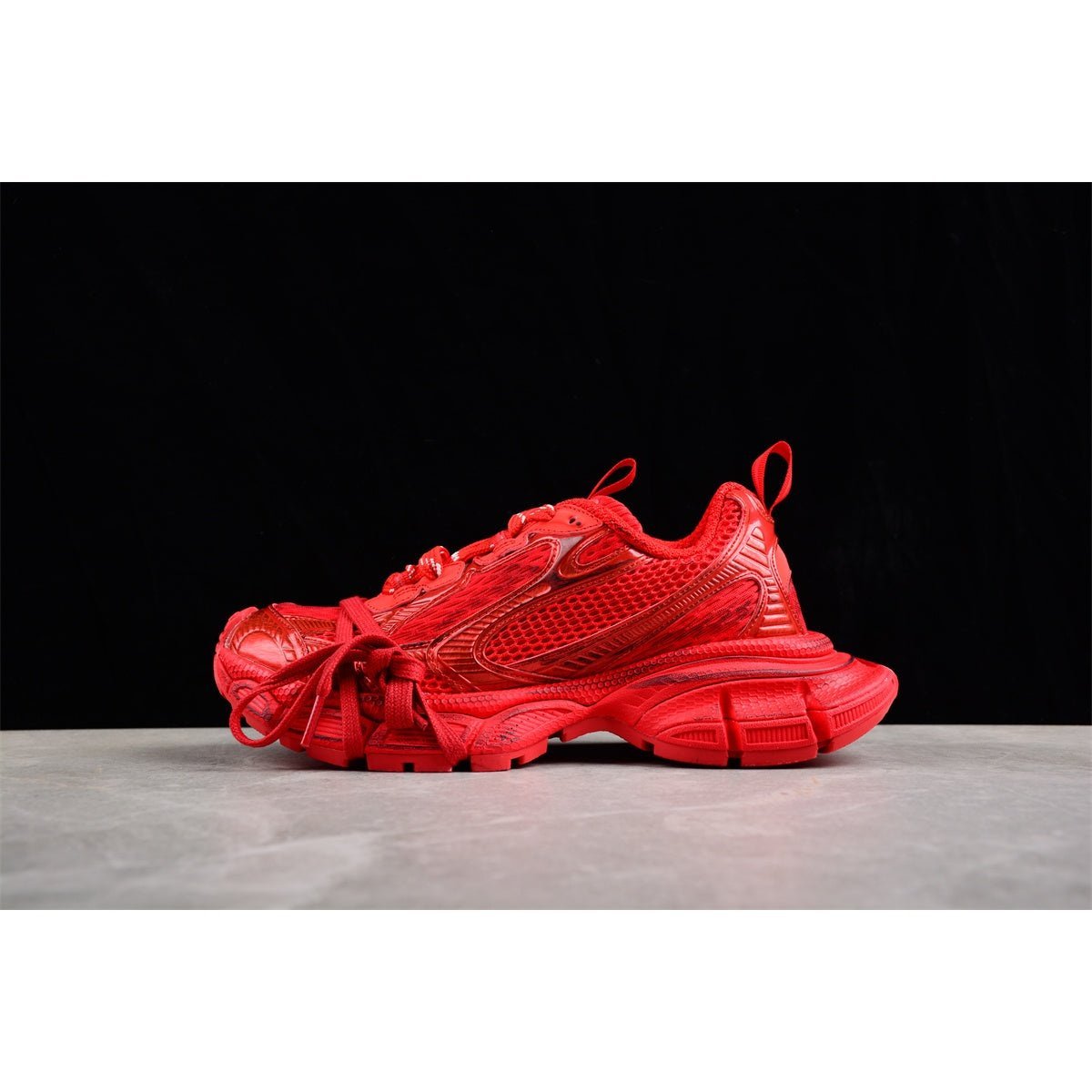 BALENCIAGA 3XL x RED - Prime Reps