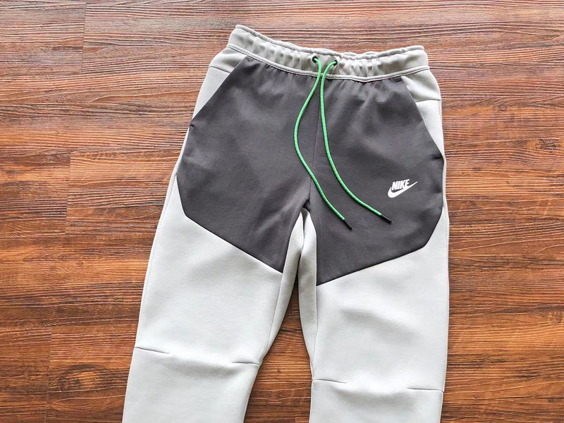 NIKE TECH FLEECE PANTS x GREY/BLACK/GREEN