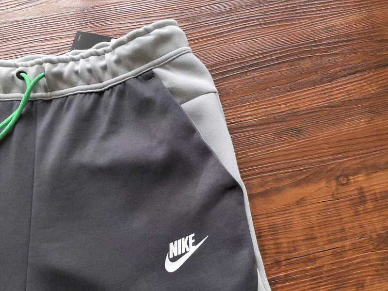 NIKE TECH FLEECE PANTS x GREY/BLACK/GREEN