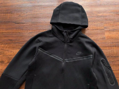 NIKE TECH FLEECE HOODIE x BLACK