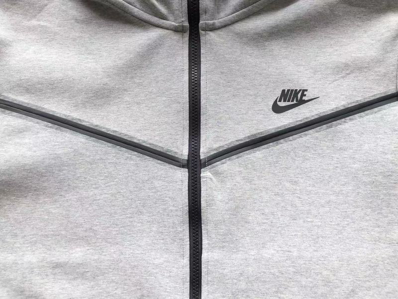 NIKE TECH FLEECE HOODIE x GREY