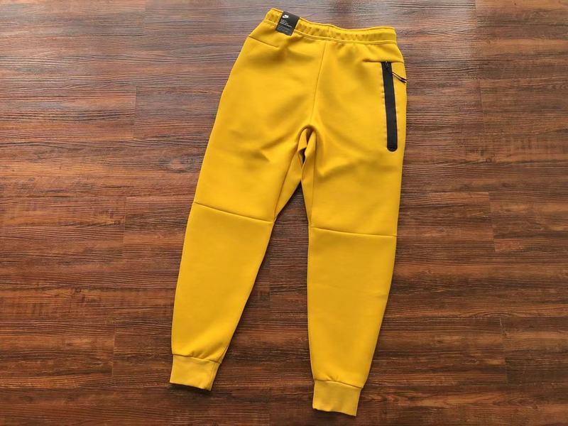 NIKE TECH FLEECE PANTS x YELLOW