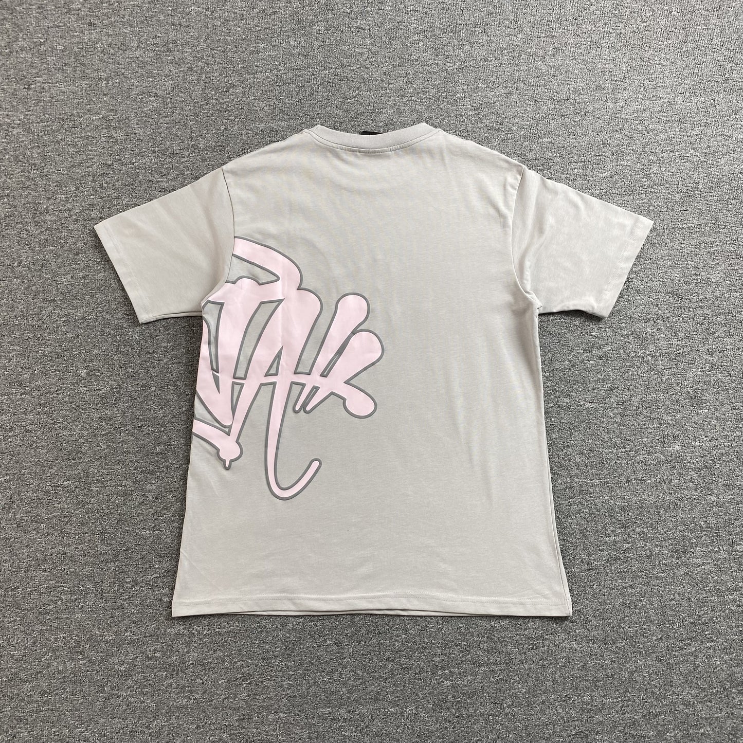 SYNA WORLD T-SHIRT GREY PINK