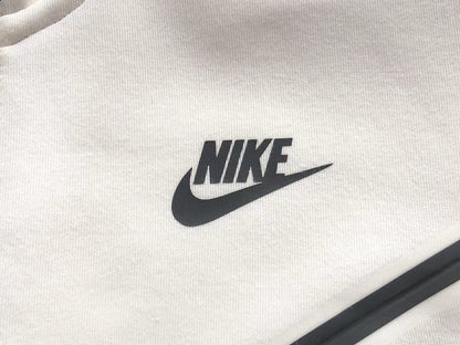 NIKE TECH FLEECE HOODIE x WHITE