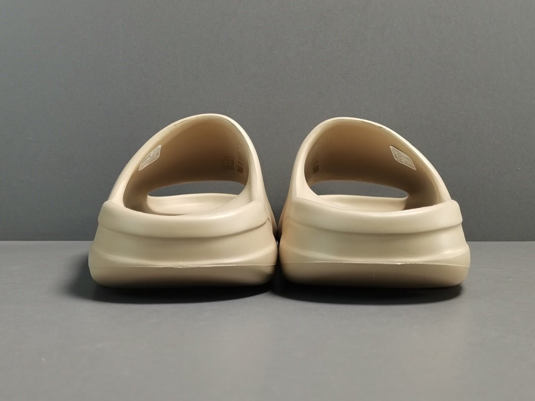 ADIDAS YEEZY SLIDE x PURE - Prime Reps