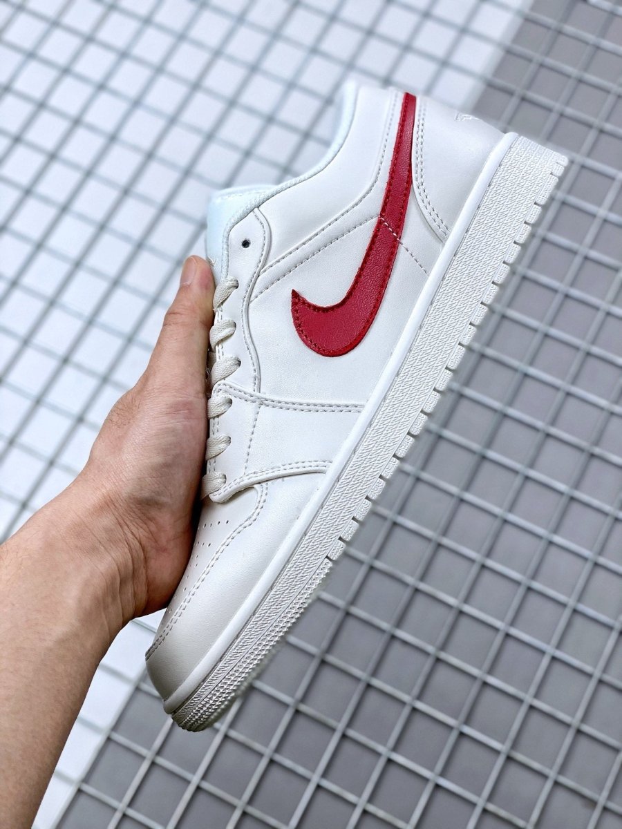 JORDAN 1 LOW x WHITE UNIVERSITY RED - Prime Reps