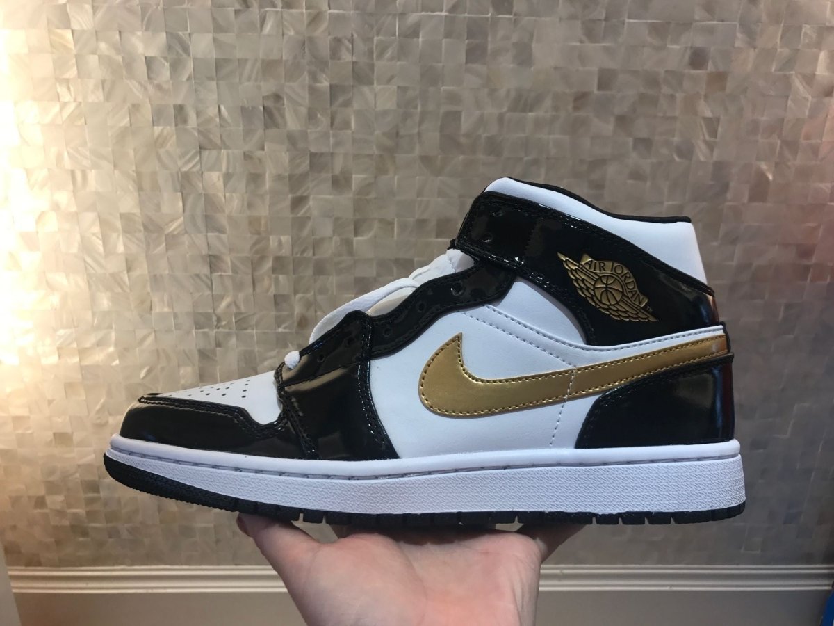 JORDAN 1 MID x PATENT BLACK WHITE GOLD - Prime Reps