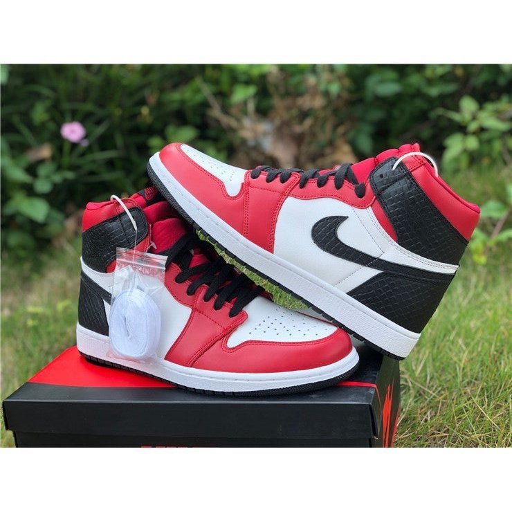 JORDAN 1 RETRO HIGH x SATIN SNAKE CHICAGO - Prime Reps