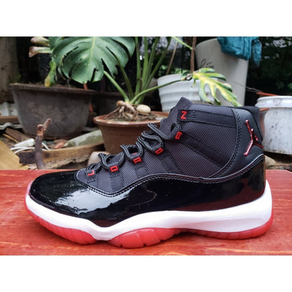 JORDAN 11 RETRO x PLAYOFFS BRED - Prime Reps