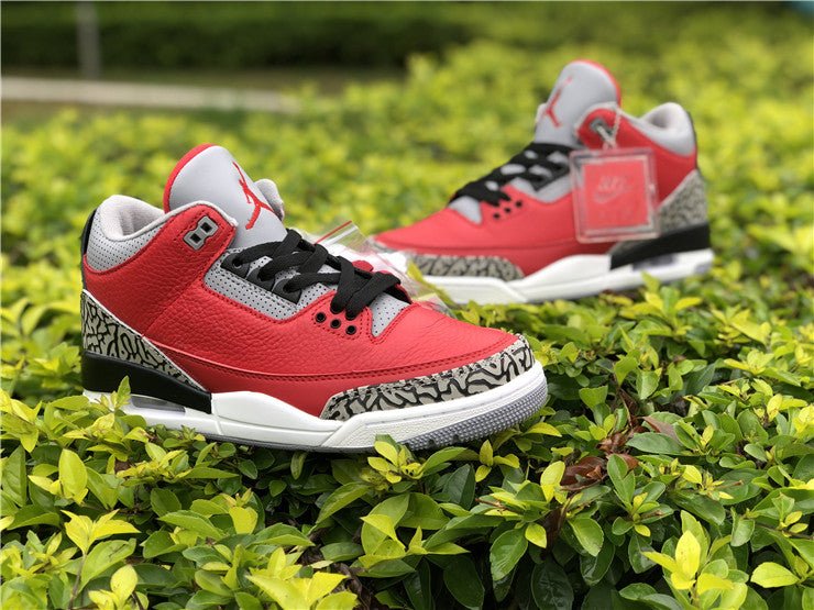 JORDAN 3 RETRO x SE UNITED FIRE RED - Prime Reps