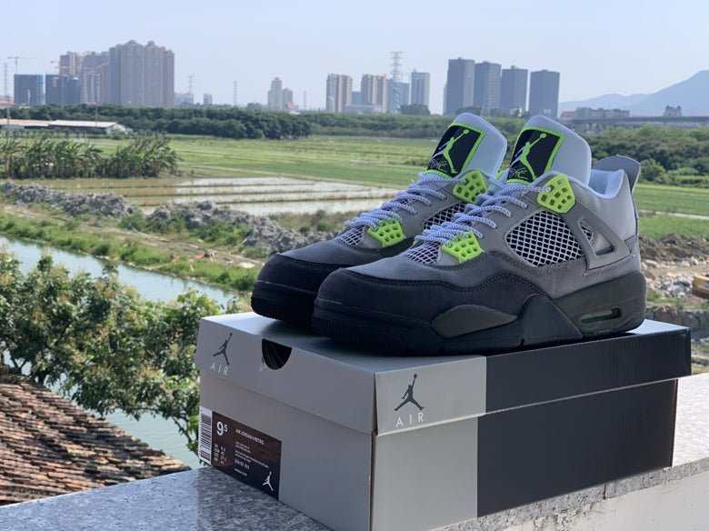 JORDAN 4 x SE 95 NEON - Prime Reps