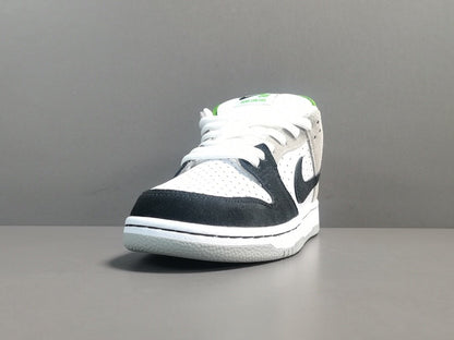 NIKE SB DUNK x CHLOROPHYLL - Prime Reps